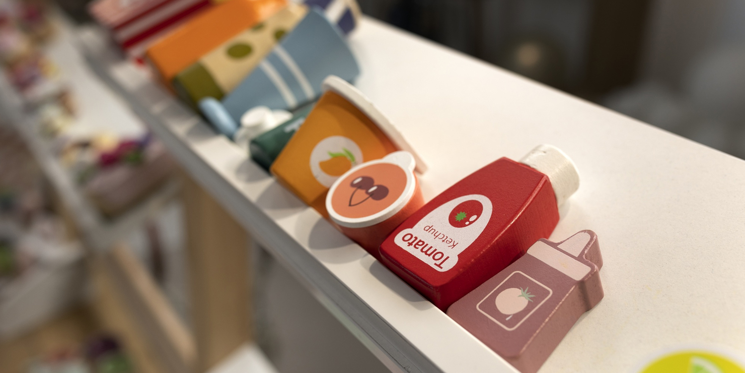 Shelf Appeal to Sales Boom: How Custom Packaging Design Helps Canadian FMCG Brands Increase Sales